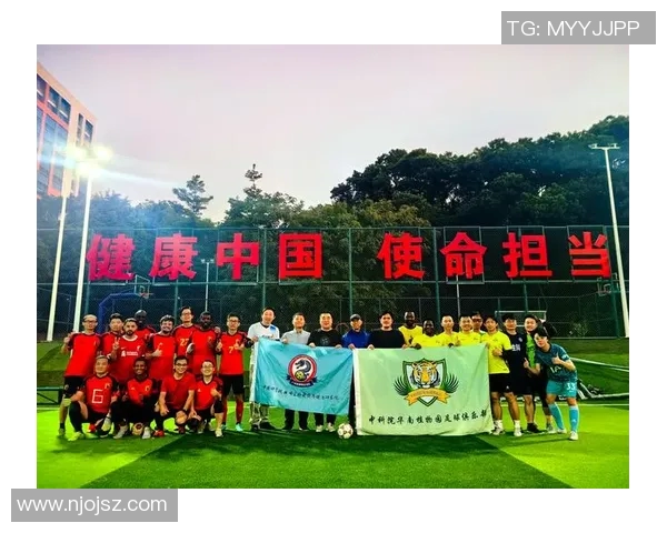 足球明星在球场上的技艺与水平究竟如何解析与评价