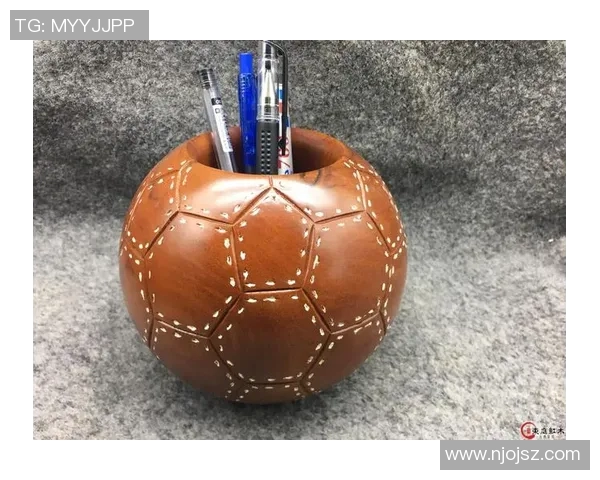 足球明星笔筒创意设计欣赏及其独特魅力展示图片合集